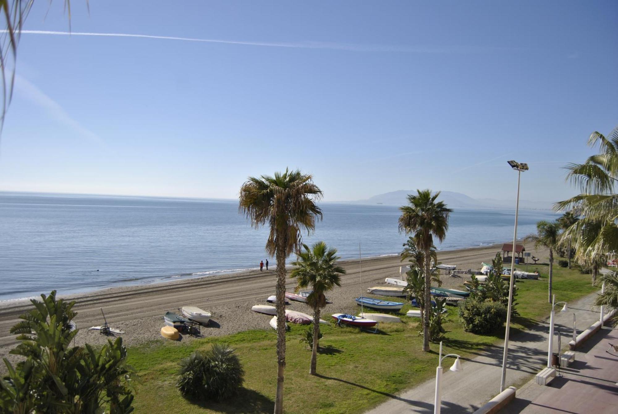 Apartamento Frente Al Mar,Primera Linea リンコン・デ・ラ・ビクトリア エクステリア 写真