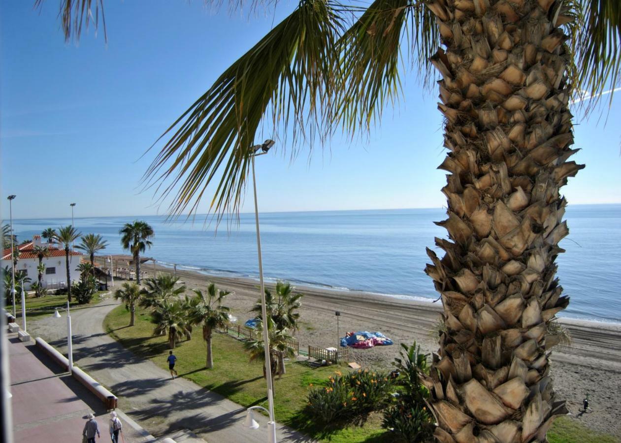 Apartamento Frente Al Mar,Primera Linea リンコン・デ・ラ・ビクトリア エクステリア 写真
